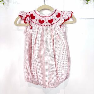 Stitchy Fish Be Mine Smocked Bubble Girls Red White Heart Valentine Romper 18
